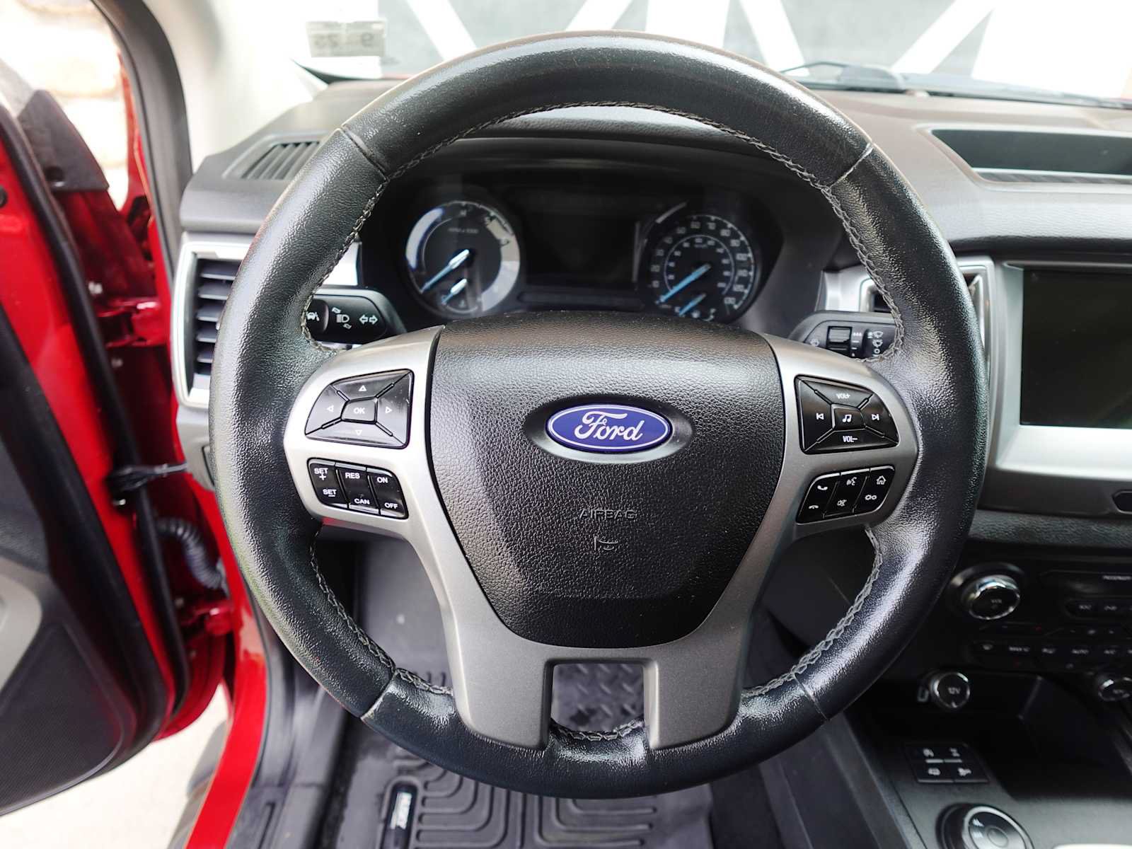 Used 2020 Ford Ranger XLT w/ Equipment Group 302A Luxury AWD/4WD image 16