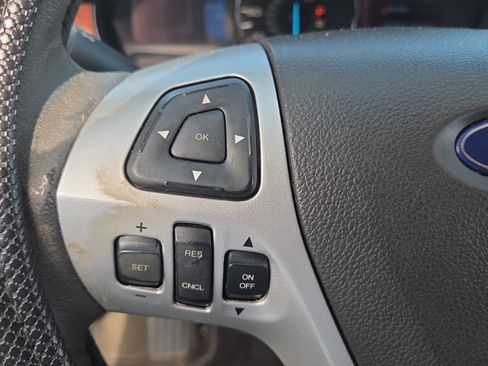 Used 2013 Ford Edge Limited AWD/4WD image 22