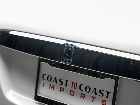 Used 2017 Rolls-Royce Wraith RWD image 19
