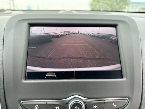Used 2022 Chevrolet Equinox LT FWD image 17