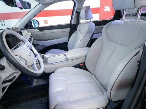 Used 2025 Hyundai Palisade Calligraphy image 12