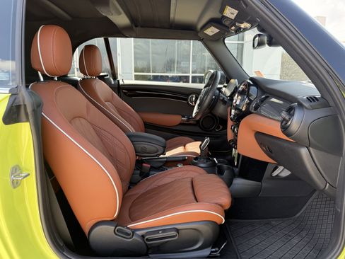 Used 2024 MINI Cooper S w/ Signature Upholstery Package image 5