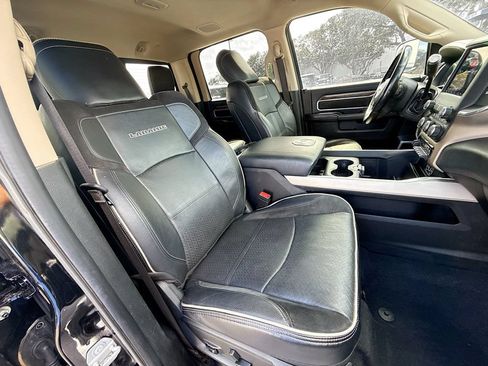 Used 2021 RAM 3500 Laramie AWD/4WD image 32