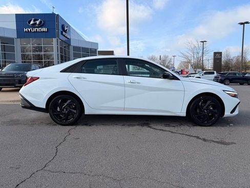 New 2026 Hyundai Elantra SEL Sport Premium w/ Cargo Package FWD image 8