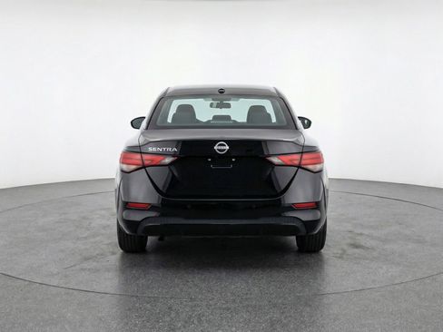 Used 2025 Nissan Sentra S image 7