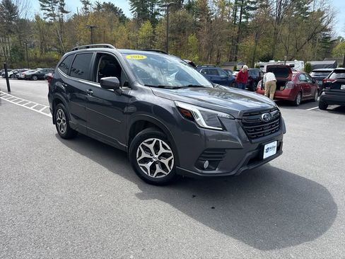 Used 2023 Subaru Forester Premium AWD/4WD image 7