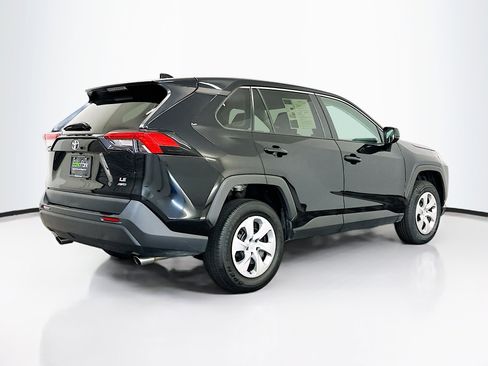 Used 2024 Toyota RAV4 LE image 9
