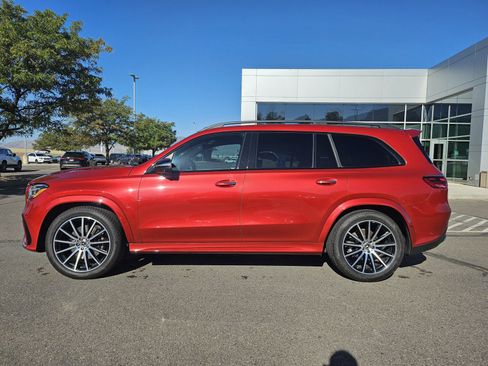 Used 2024 Mercedes-Benz GLS 450 4MATIC image 9