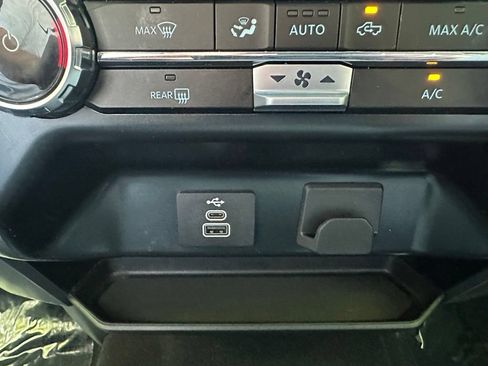 Used 2025 Ford F150 XLT w/ Equipment Group 301A Standard AWD/4WD image 18