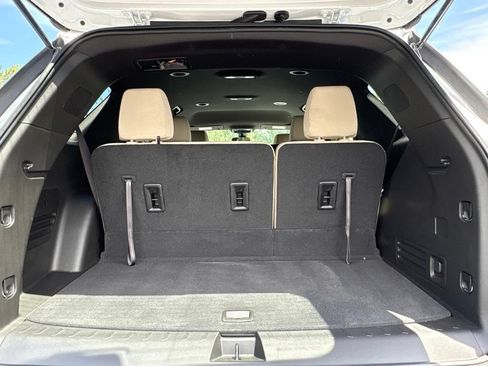Used 2023 Chevrolet Traverse LS w/ Safety Package FWD image 13