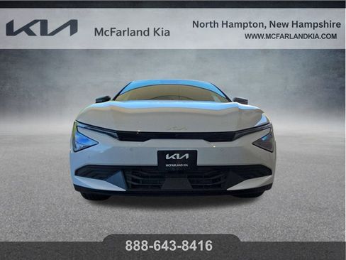 New 2025 Kia EV6 Light w/ Light LR Technology Package image 10