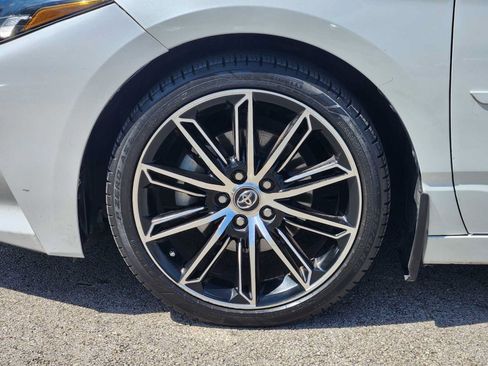Used 2019 Toyota Avalon XSE FWD image 9
