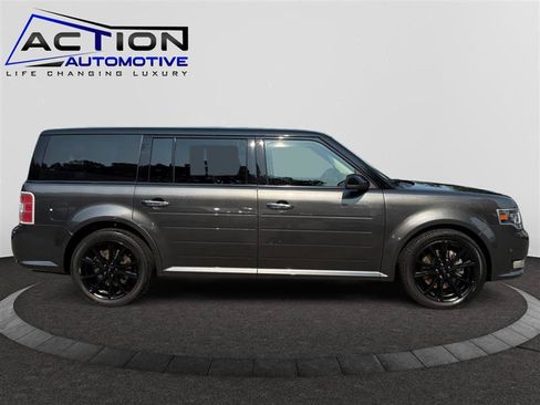 Used 2018 Ford Flex Limited w/ Equipment Group 303A AWD/4WD image 9