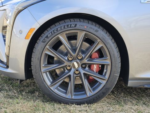 New 2026 Cadillac CT5 V image 7