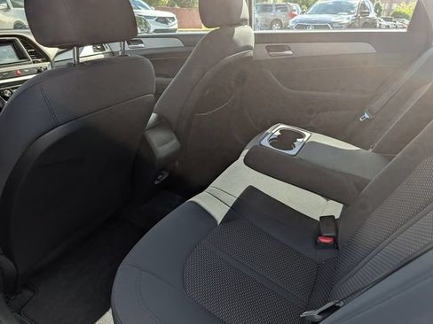 Used 2018 Hyundai Sonata SEL w/ Cargo Package FWD image 10