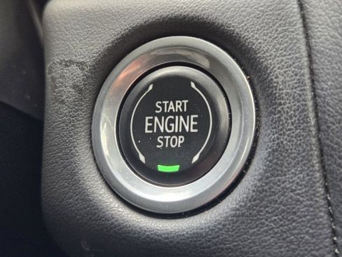 Used 2021 GMC Yukon SLT w/ SLT Luxury Package image 31