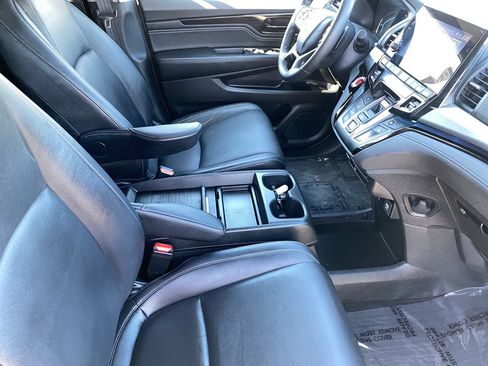 Used 2023 Honda Odyssey Touring image 10