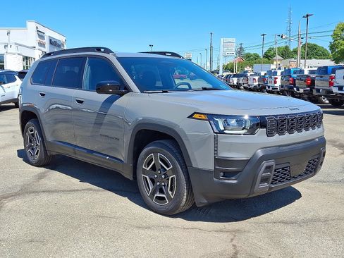 New 2026 Jeep Cherokee Laredo AWD/4WD image 1