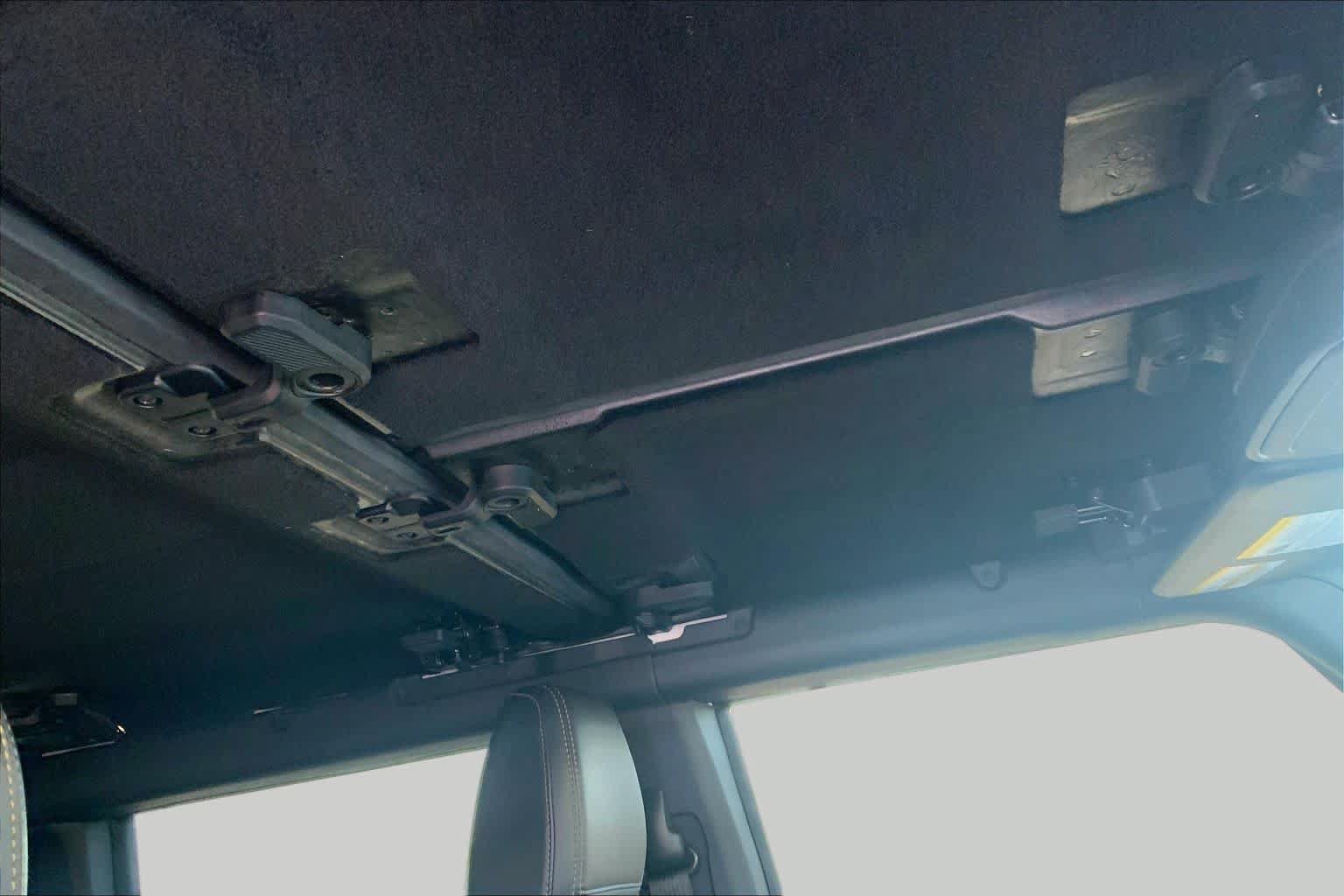 Used 2025 Ford Bronco Badlands AWD/4WD image 14