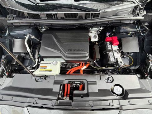 Used 2025 Nissan Leaf S FWD image 28