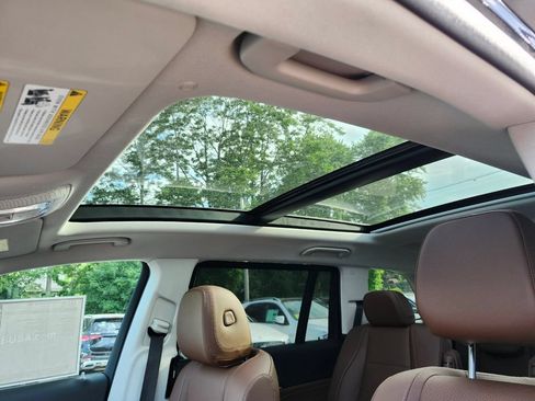 New 2026 Mercedes-Benz GLS 450 4MATIC image 23