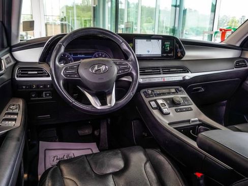 Used 2022 Hyundai Palisade SEL w/ Premium Package FWD image 16