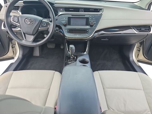Used 2014 Toyota Avalon XLE Touring FWD image 9