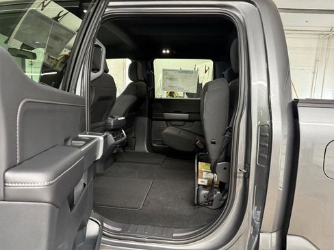 New 2026 Ford F150 XLT w/ Equipment Group 302A MID AWD/4WD image 19