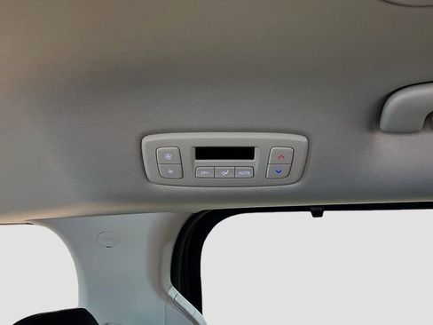 New 2026 Kia Carnival EX image 26