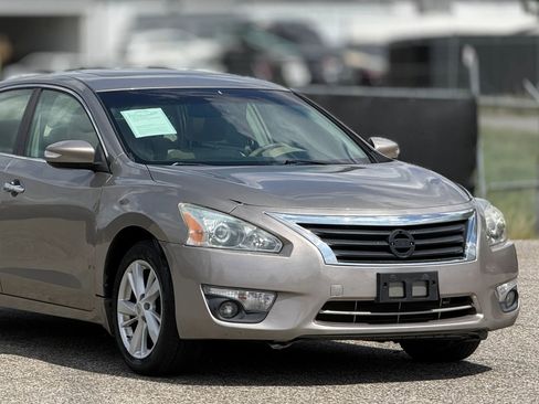 Used 2013 Nissan Altima 2.5 SV w/ 2.5SV Convenience Pkg image 15