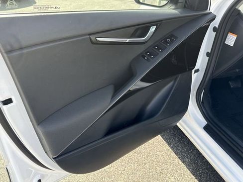 Used 2023 Kia Niro EX FWD image 22