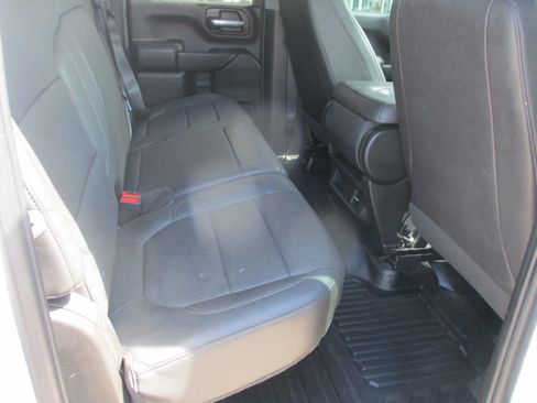Used 2022 GMC Sierra 2500 Pro w/ Convenience Package AWD/4WD image 4