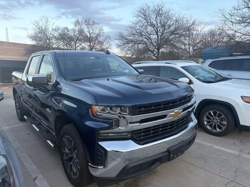 Used 2021 Chevrolet Silverado 1500 LT w/ Texas Edition Plus image 3