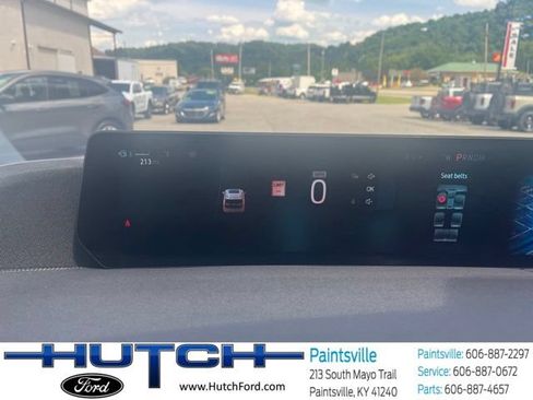 Used 2025 Ford Expedition Platinum AWD/4WD image 28