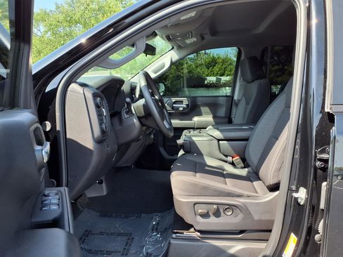 Used 2025 Chevrolet Silverado 1500 Custom w/ LPO, Dark Essentials Package AWD/4WD image 21