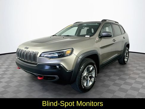 Used 2019 Jeep Cherokee Trailhawk w/ Cold Weather Group AWD/4WD image 5