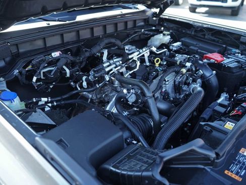 Used 2025 Ford Bronco Big Bend image 35