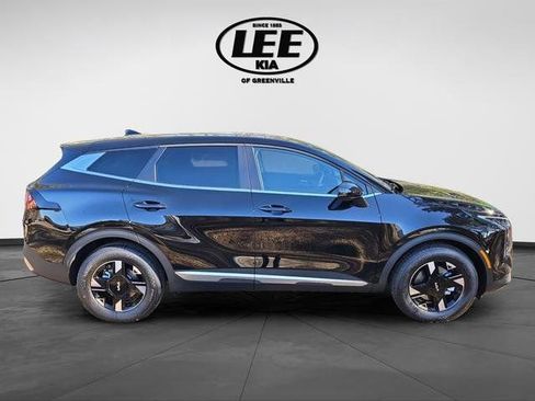 New 2026 Kia Sportage LX FWD image 6