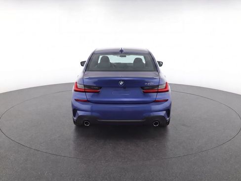 Used 2022 BMW 330i Sedan w/ Premium Package 2 RWD image 4