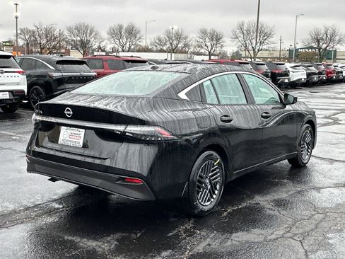 New 2026 Nissan Sentra SV w/ SV Convenience Package FWD image 4