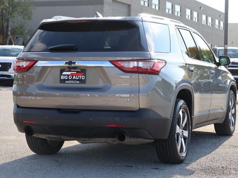 Used 2018 Chevrolet Traverse LT image 9