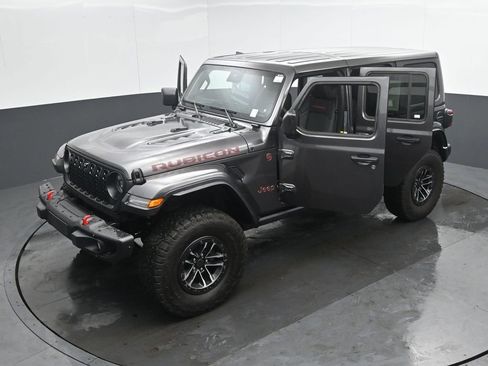 Used 2025 Jeep Wrangler Unlimited Rubicon image 57