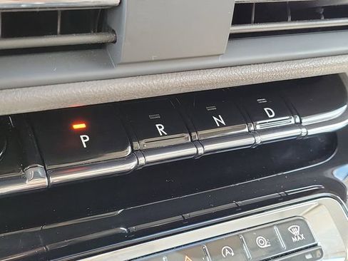 Certified 2023 Lincoln Corsair FWD image 26