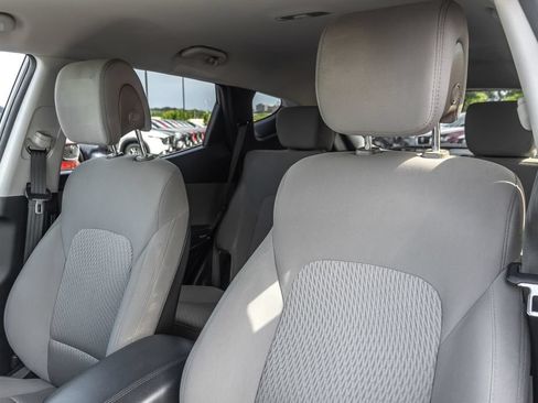 Used 2017 Hyundai Santa Fe Sport AWD/4WD image 13