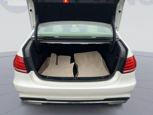 Used 2014 Mercedes-Benz E 350 4MATIC Sedan image 25