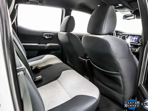 Used 2023 Toyota Tacoma TRD Sport image 31