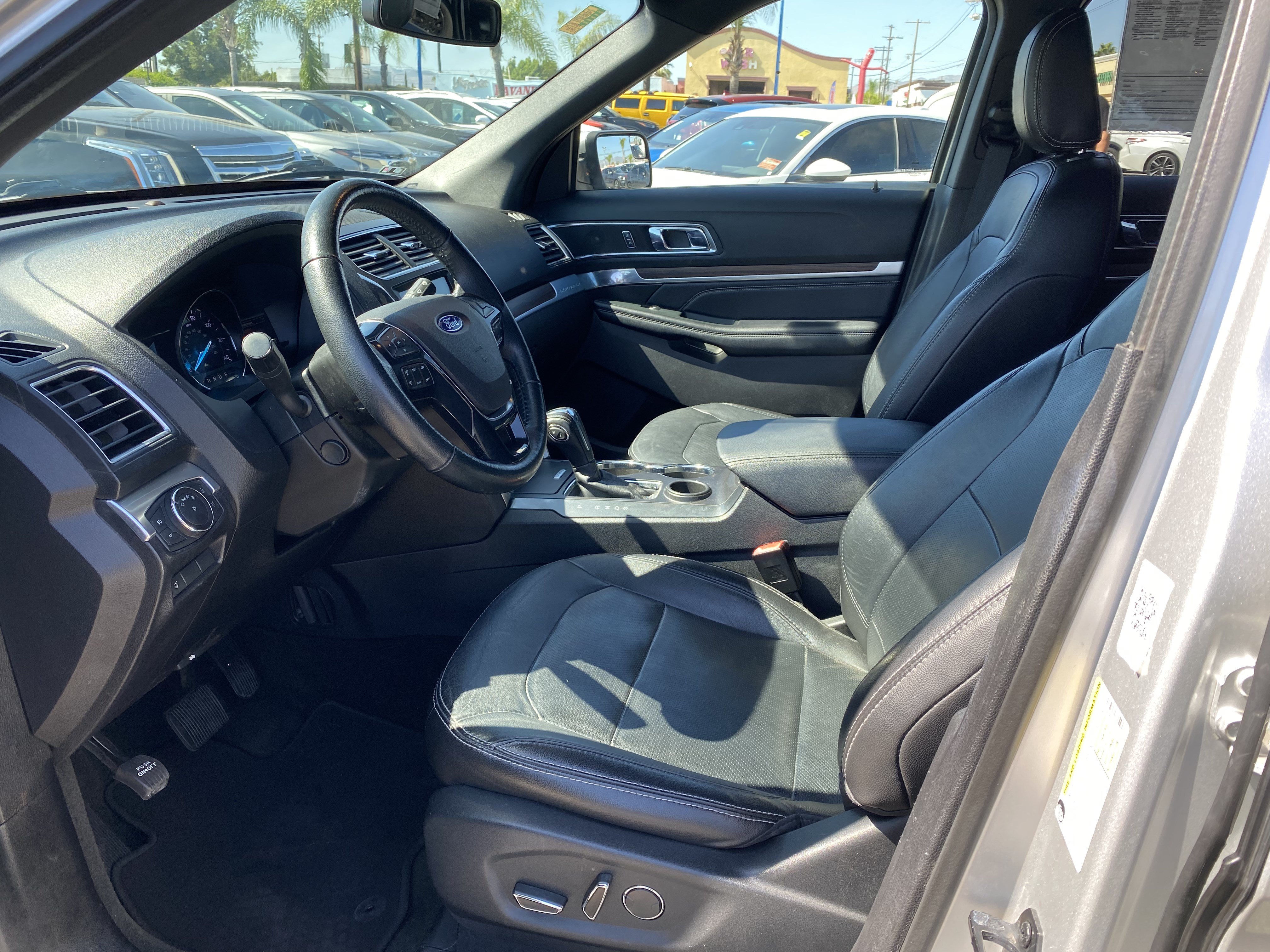 Used 2018 Ford Explorer Limited FWD image 15
