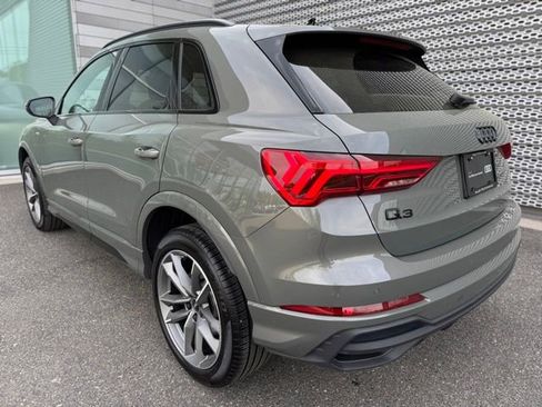 Certified 2025 Audi Q3 2.0T Premium w/ Convenience Package AWD/4WD image 3