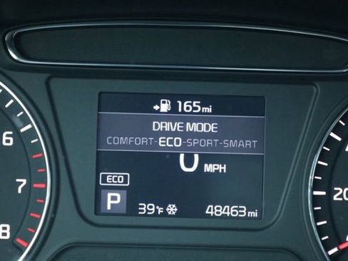 Used 2019 Kia Sorento LX w/ LX Convenience Package image 25