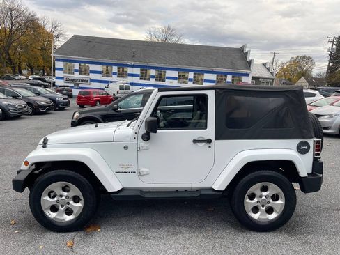 Used 2014 Jeep Wrangler Sahara w/ Connectivity Group AWD/4WD image 3